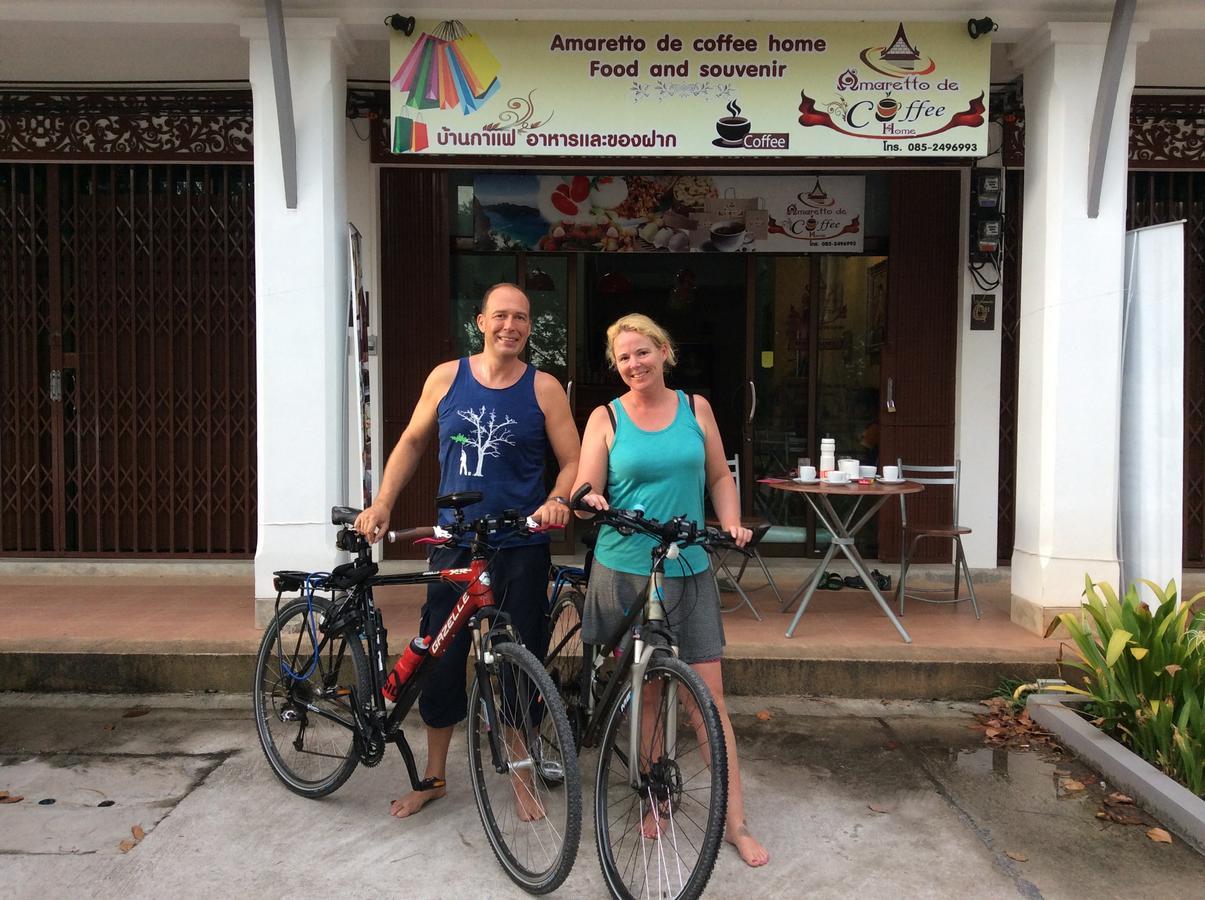 Amaretto Hostel Surat Thani Exterior foto