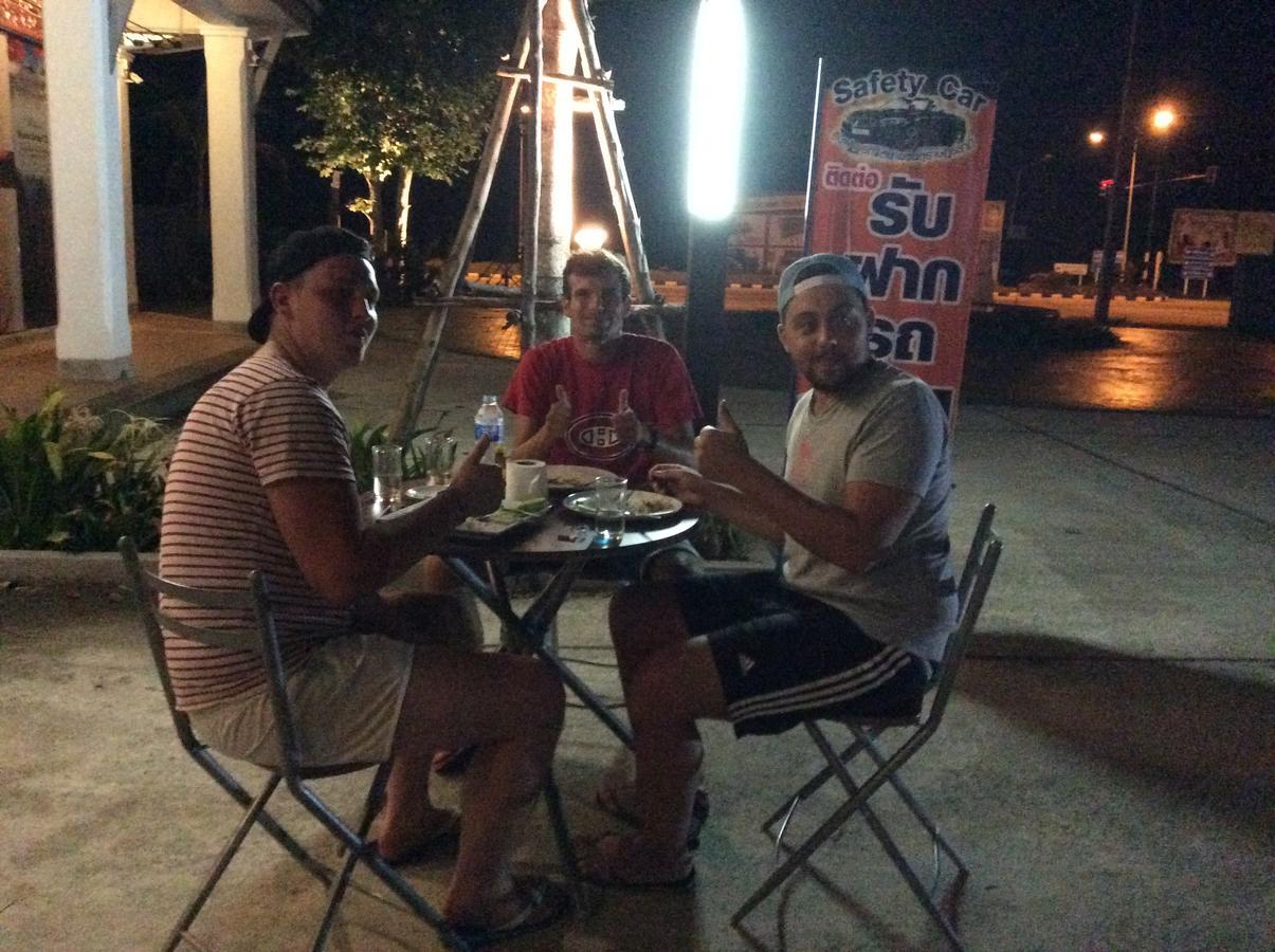 Amaretto Hostel Surat Thani Exterior foto