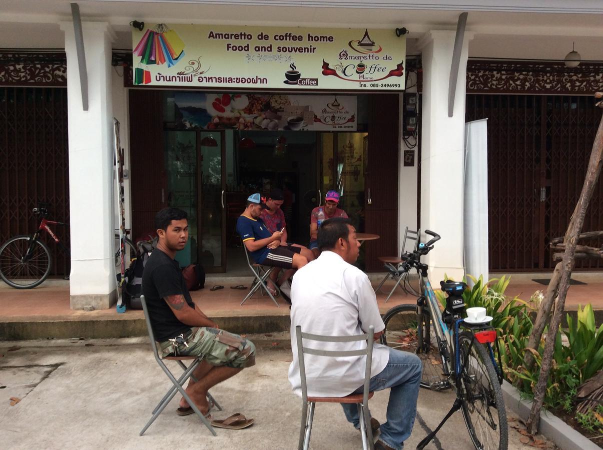 Amaretto Hostel Surat Thani Exterior foto