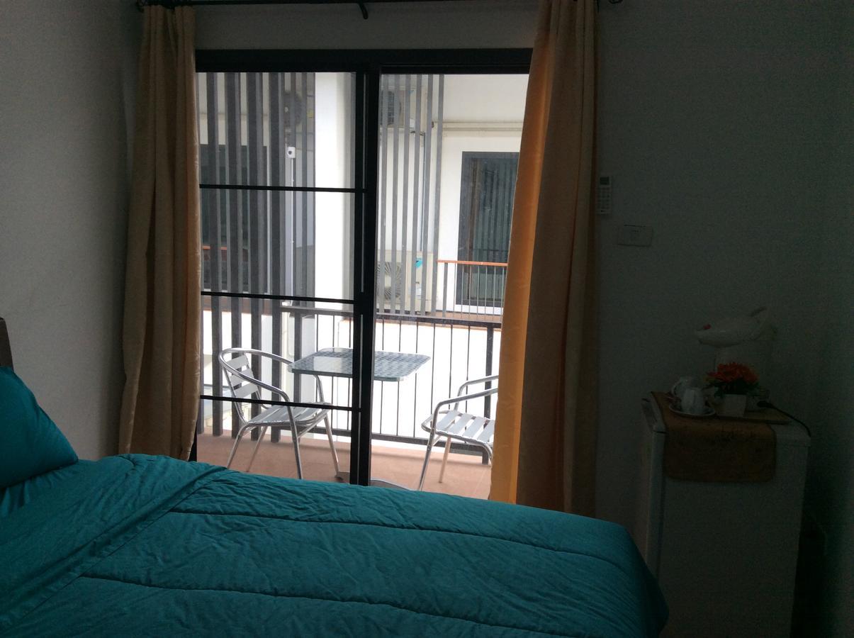 Amaretto Hostel Surat Thani Exterior foto